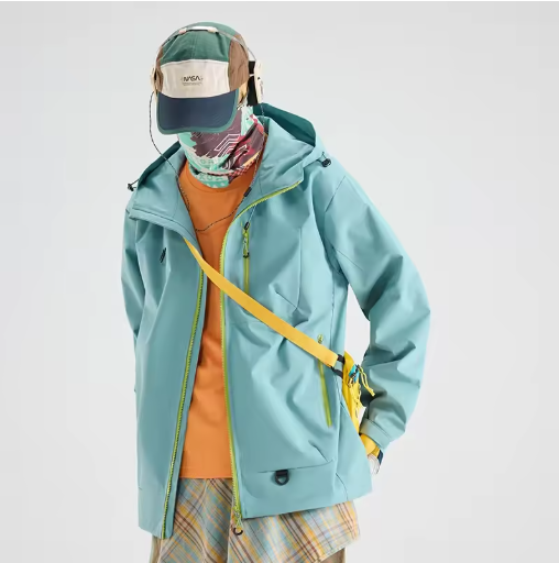 Explore the Great Outdoors Together with Our Ultimate Adventure-Ready Couples' Jacket – Your Perfect Companion for All Seasons!