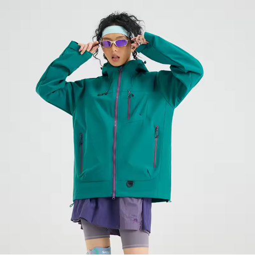 Explore the Great Outdoors Together with Our Ultimate Adventure-Ready Couples' Jacket – Your Perfect Companion for All Seasons!